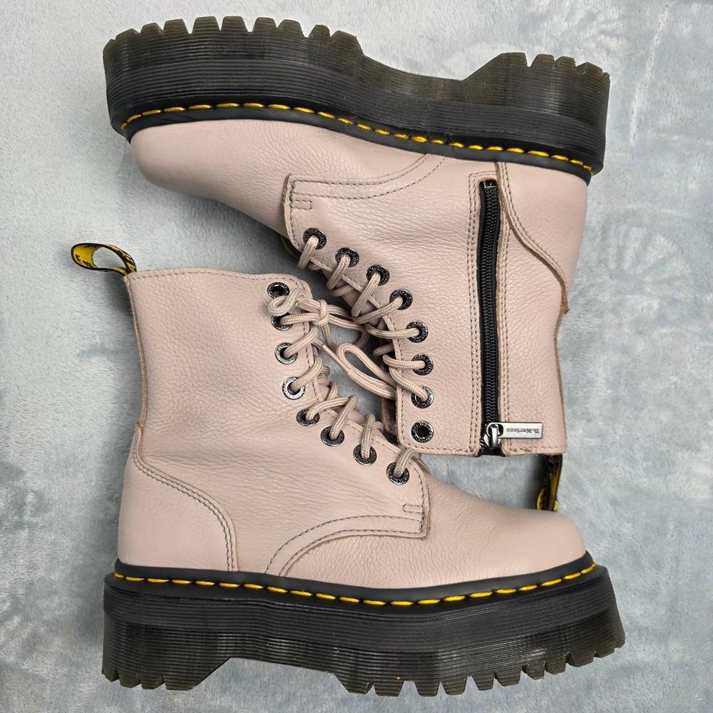 Dr. Martens Jadon III Boots Size 6 Pink Beige Womens Platform Leather Side Zip - Picture 2 of 7